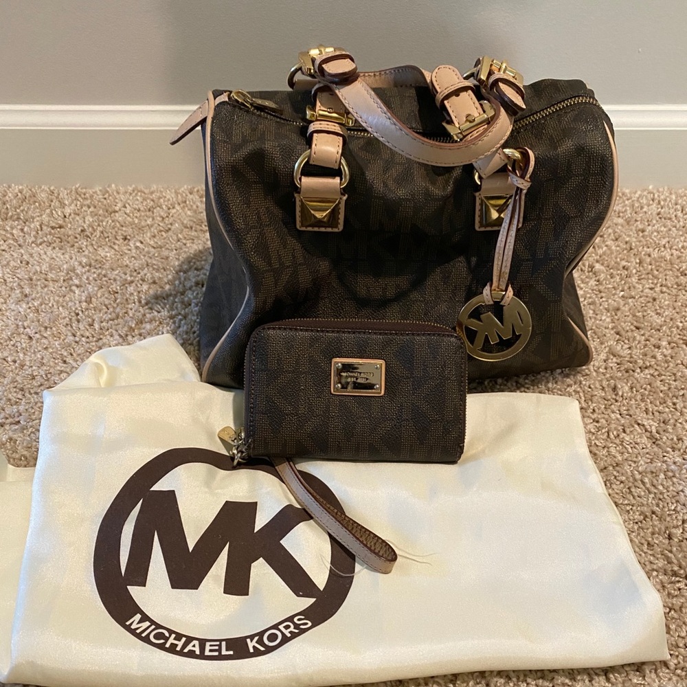 Michael Kors Purse & Wallet